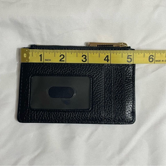 Marc Jacobs Black Textured Leather Card Wallet, Raised Gold Logo Key Ring Inside - Picture 6 of 11